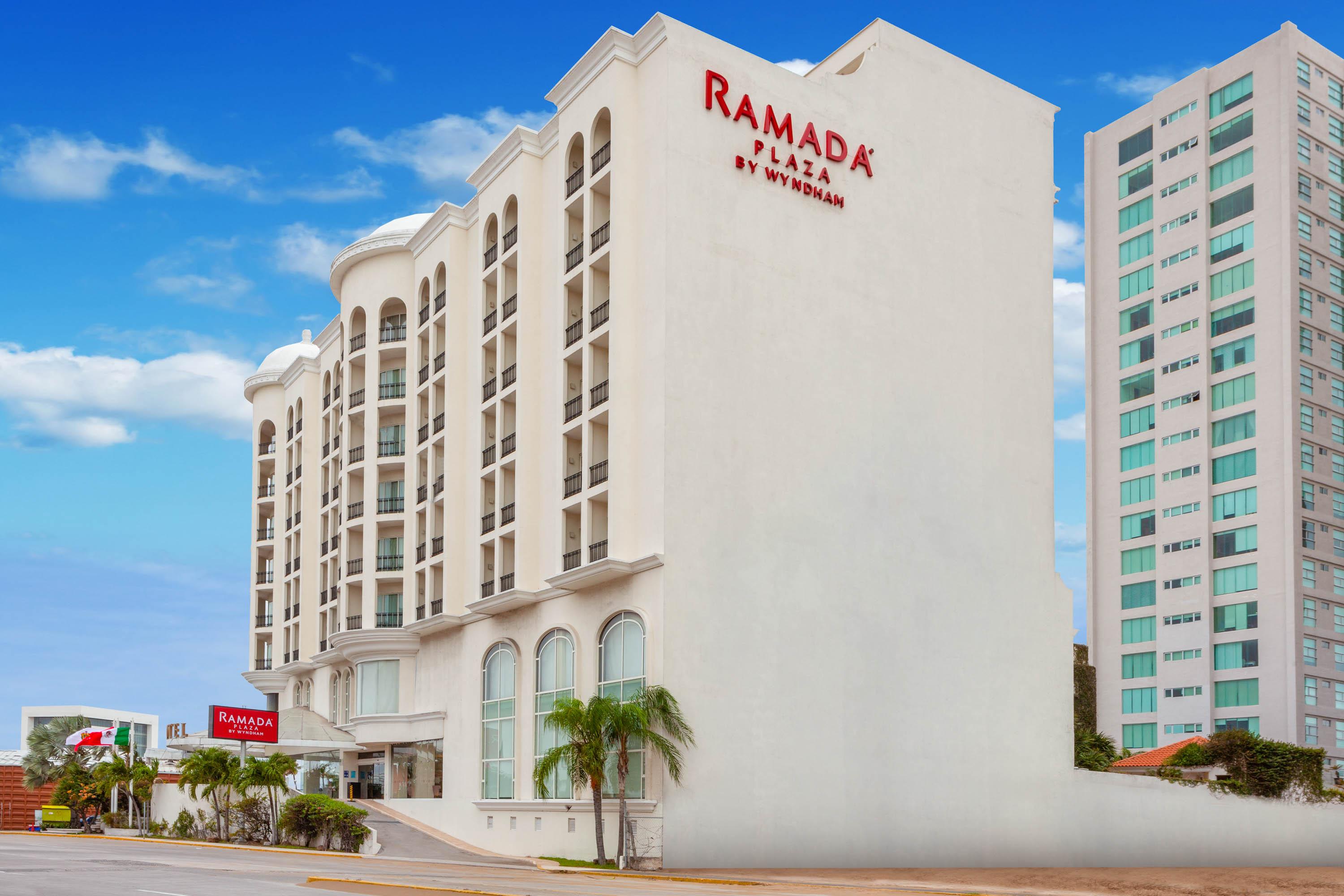 รามาดา พลาซา บาย วินด์แฮม เบรากรูซ โบกา เดลริโอ Hotel โบกา เดล ริโอ ภายนอก รูปภาพ