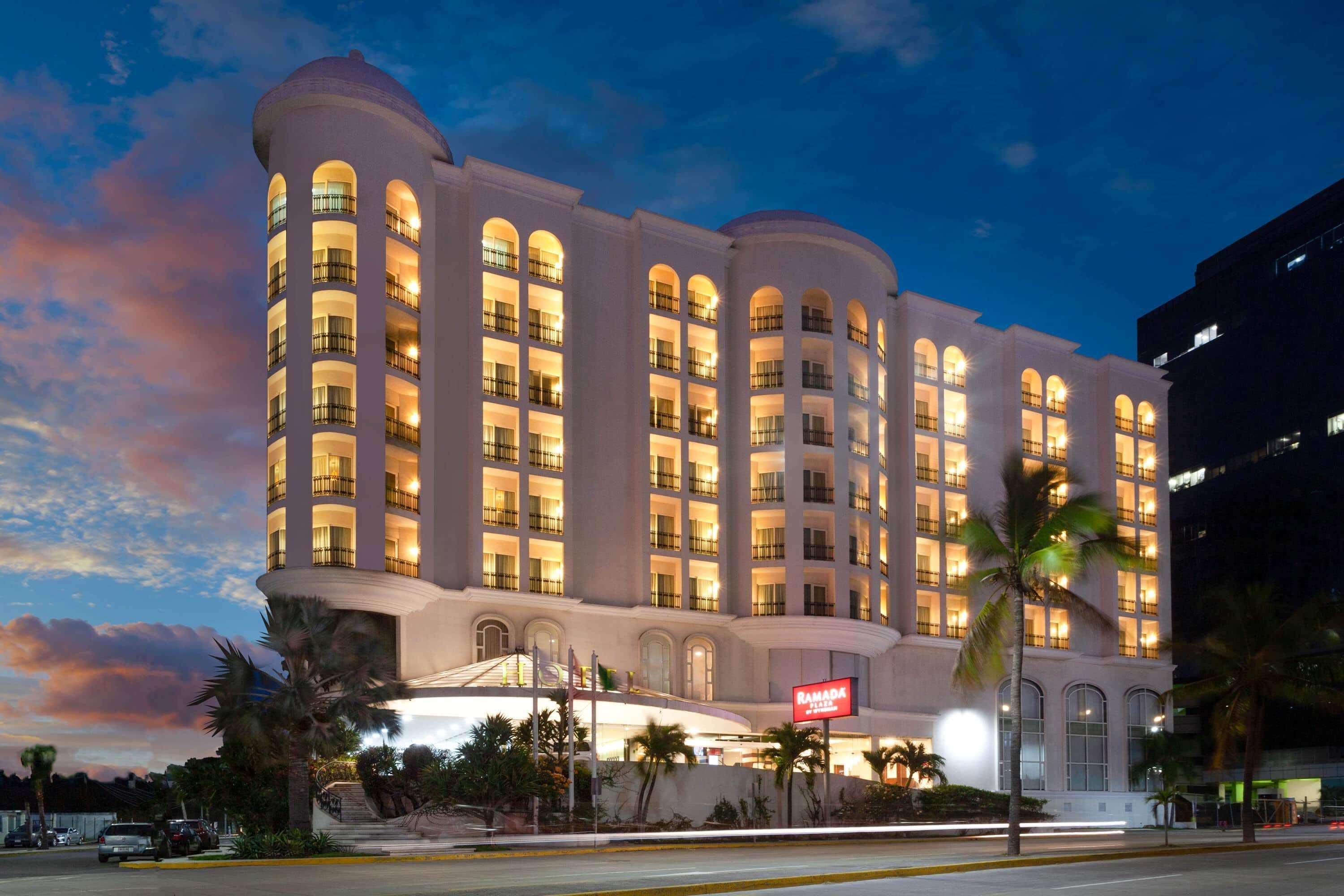 รามาดา พลาซา บาย วินด์แฮม เบรากรูซ โบกา เดลริโอ Hotel โบกา เดล ริโอ ภายนอก รูปภาพ