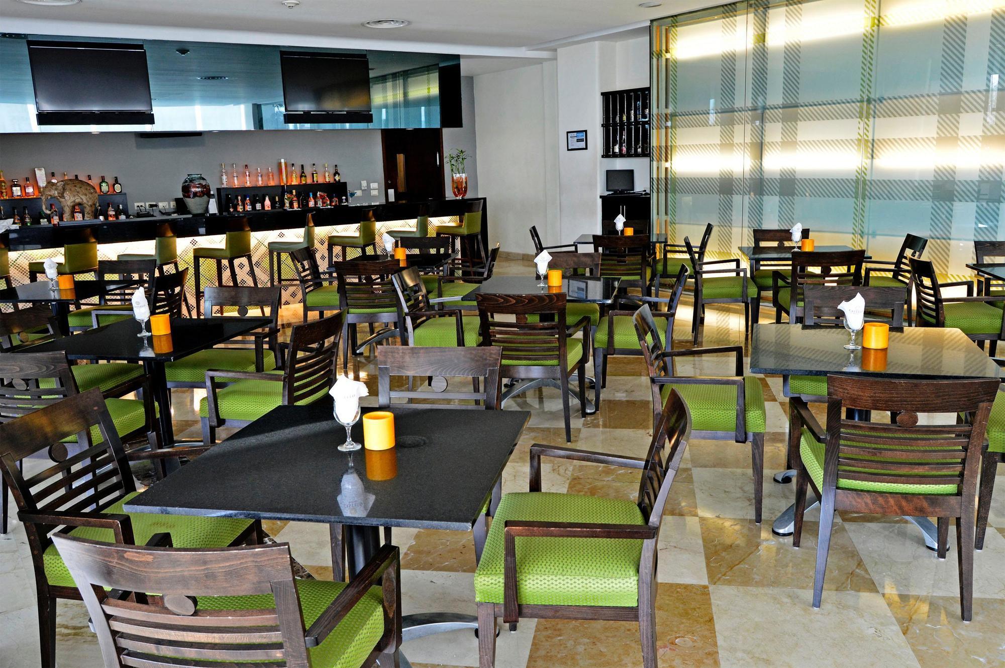 รามาดา พลาซา บาย วินด์แฮม เบรากรูซ โบกา เดลริโอ Hotel โบกา เดล ริโอ ภายนอก รูปภาพ